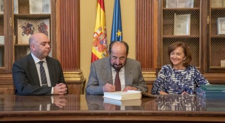 حاكم الشارقة يدشن مؤلفاته الأدبية والتاريخية باللغة الإسبانية في مدريد