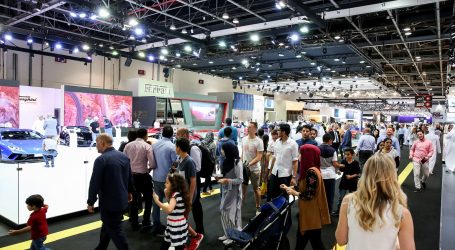 انطلاق معرض دبي الدولي للسيارات في دورته الخامسة عشرة بمركز دبي التجاري العالمي