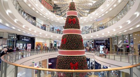“سيتي سنتر بيروت” يُضيء شجرة الميلاد بألوان الفرح والمحبة والأمل