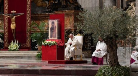 البابا فرنسيس:إعلان الرجاء لا يُحَدُّ في حظيرتنا المقدسة ويجب أن نحمله للجميع