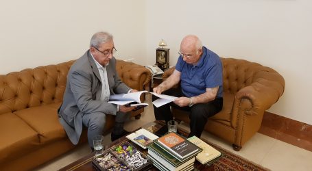 رئيس المركز الثقافي الإسلامي يزور إدمون رزق