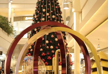  ABC تضيء الزينة وشجرة الميلاد لنشر الفرح والحب في عيد الميلاد