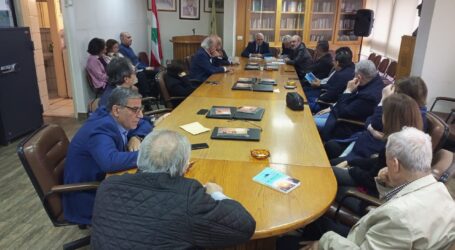 مناقشة كتاب الدكتور أمين حداد  Cent ans de déclin في نقابة محرري الصحافة اللبنانية