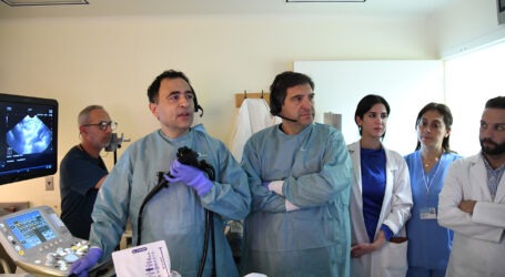 المركز الطبي في الجامعة الأميركية في بيروت يستعرض خبراته المتقدمة في مجال التنظير الداخلي على الساحة العالمية