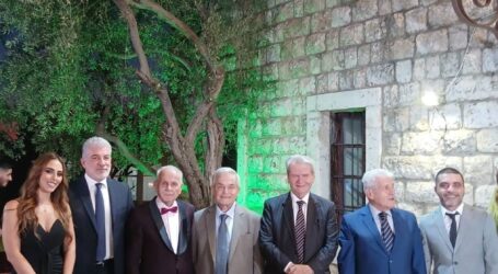 سهيل مطر: سيمون خليل عاشق زوق مكايل ما أجمل لغتك!