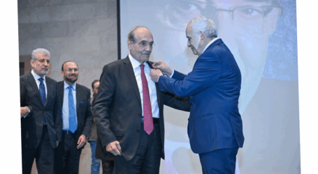 تكريم موسى زغيب بوسام الاستحقاق الفضي ذي السعف في احتفال حاشد في جامعة الروح القدس
