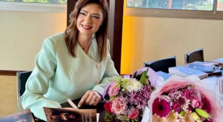 لبنى عطوي: تفتح كيس…..رضيعة 