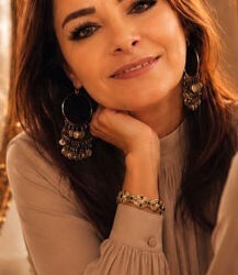 زياد كاج قارئًا  قصيدة “ظبية شاردة”  لنجوى الغزال