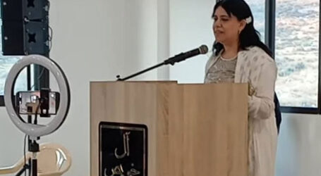 أبعد من الميتافيزيقا في شعر وأدب لجين الشمندي، حين تتحوّل القصيدة إلى سؤالٍ عن الوجود والمعنى!